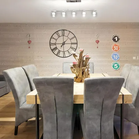 Taragan - Totally Refurbished 3 Bed Apt, St Gervais! Апартаменты